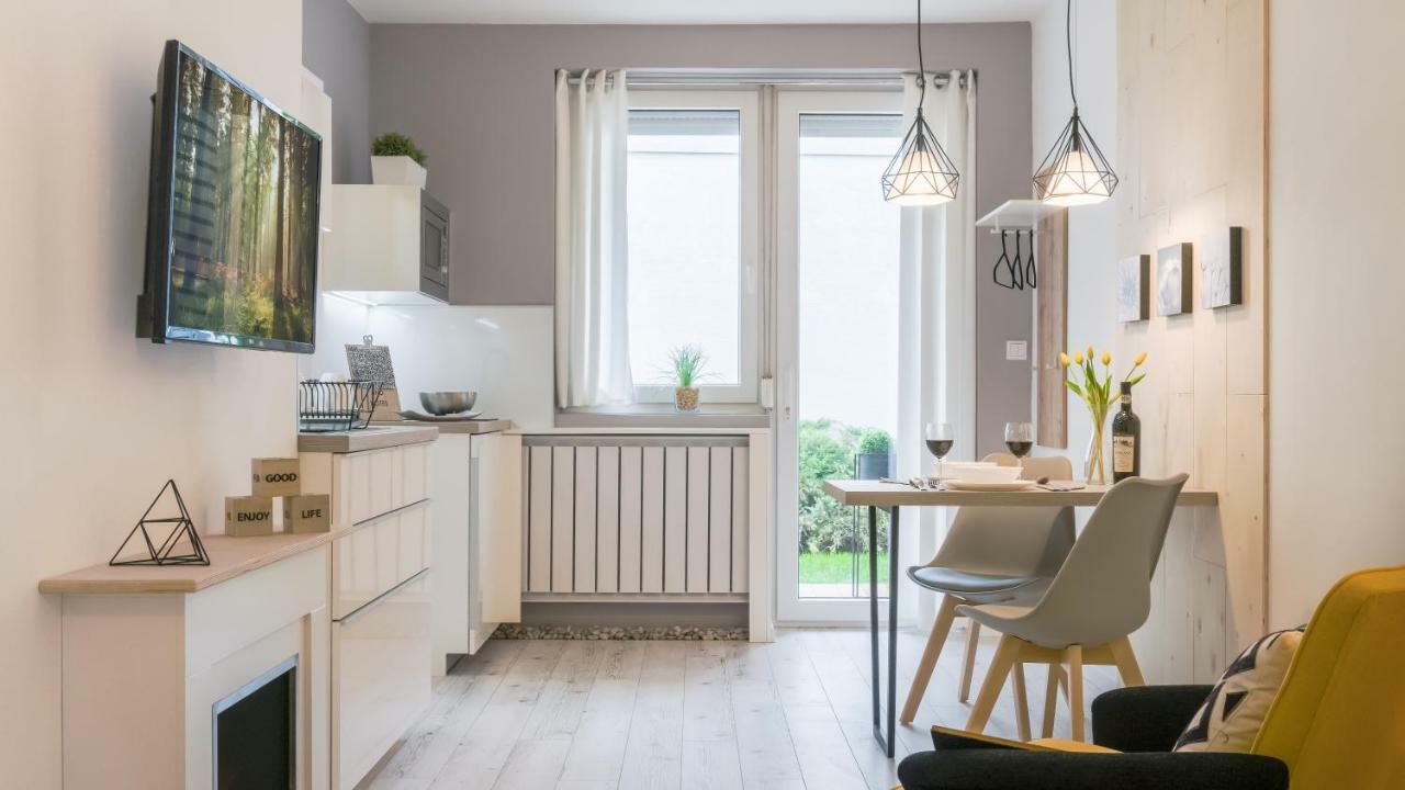 Luxury Studio 24 Győr Extérieur photo