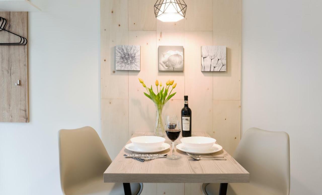 Luxury Studio 24 Győr Extérieur photo